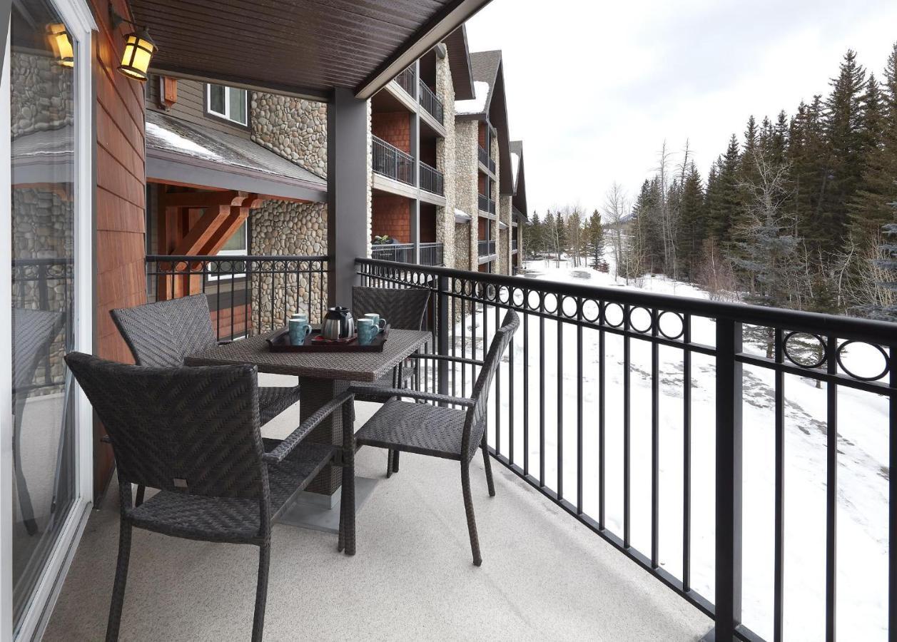 Mountain Fun - With Open Pool And Hot Tub Canmore