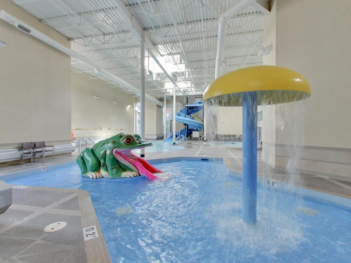 Mountain Fun - With Open Pool And Hot Tub *