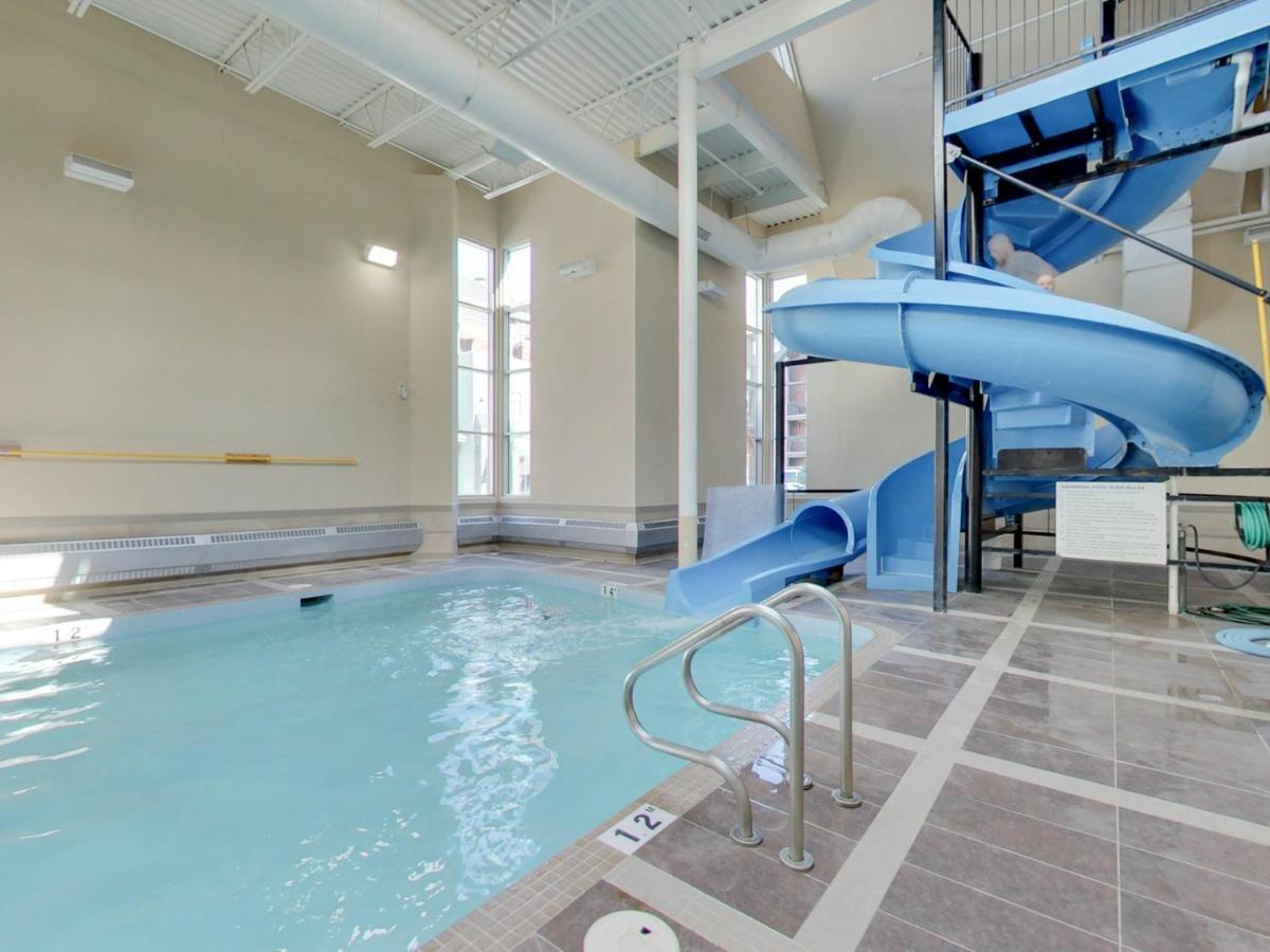 Apartment Mountain Fun - With Open Pool And Hot Tub Canmore